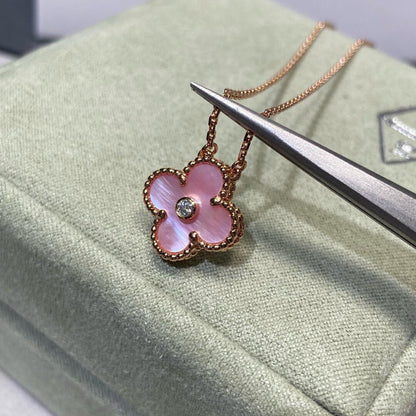 [Elite]CLOVER 15MM DIAMOND PINK MOP NECKLACE