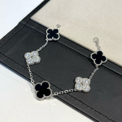 [Elite] CLOVER 5 MOTIF ONYXS BRACELET COLLECTION