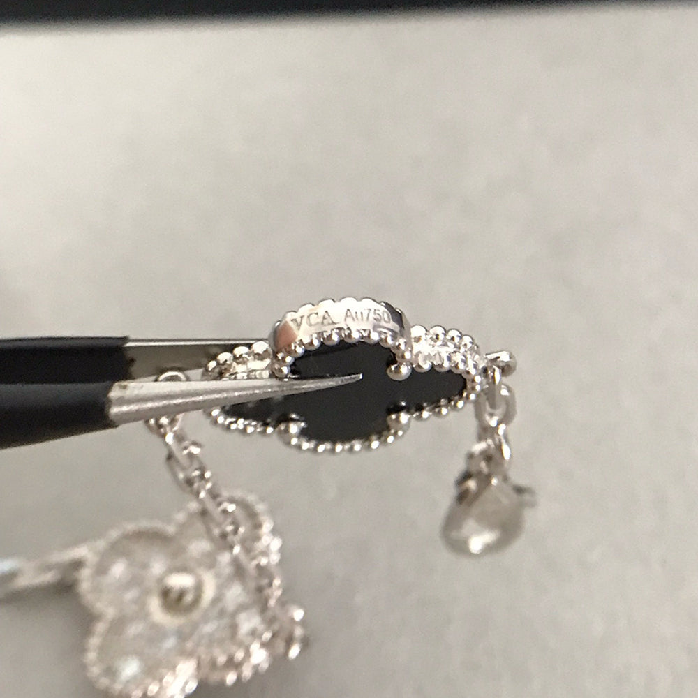 [Elite] CLOVER 5 MOTIF ONYXS BRACELET COLLECTION