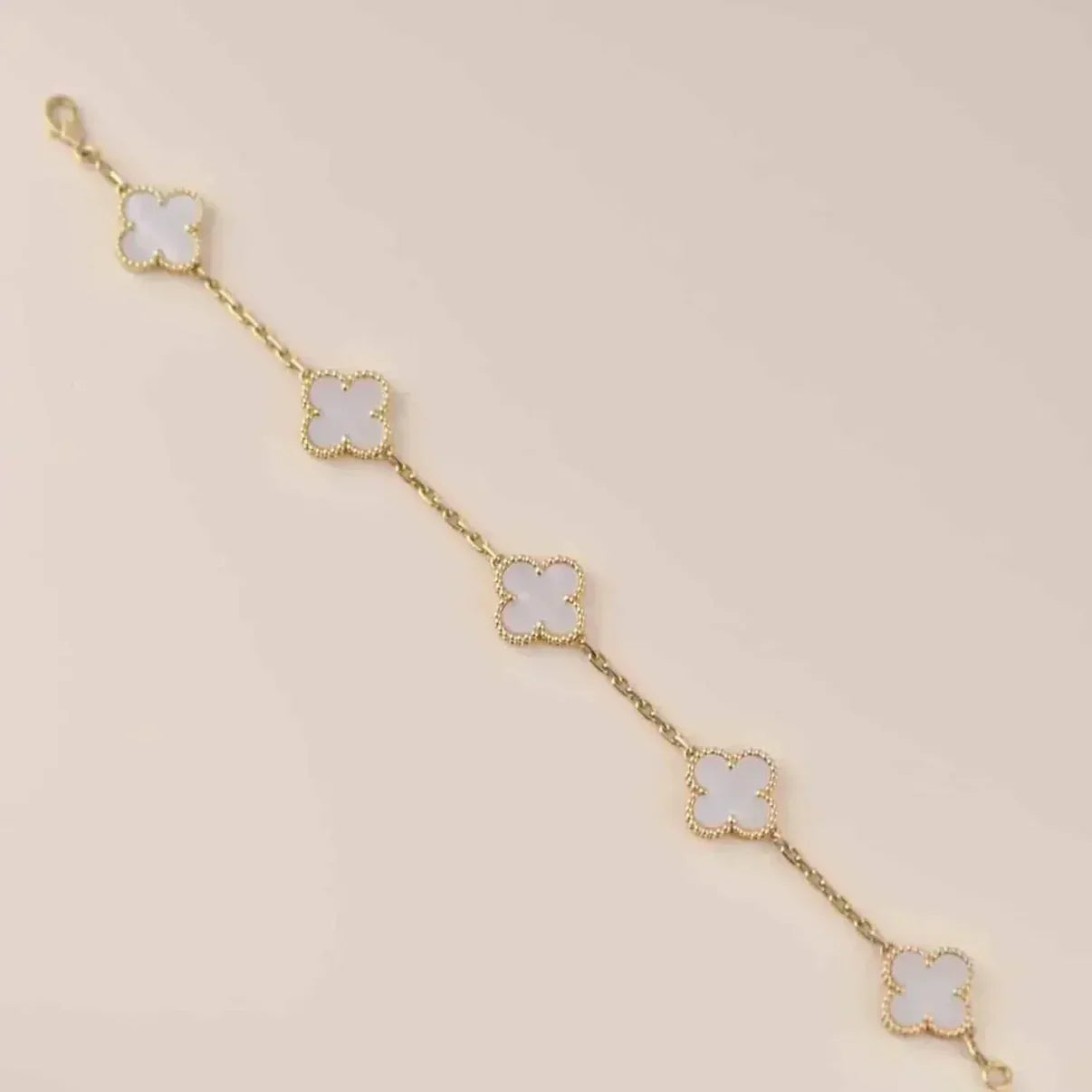 [Elite]CLOVER WHITE PEARL MOP 5 MOTIF BRACELET COLLECTION