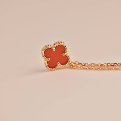 [Elite]CLOVER MINI 9.5MM WHITE CARNELIANS NECKLACE