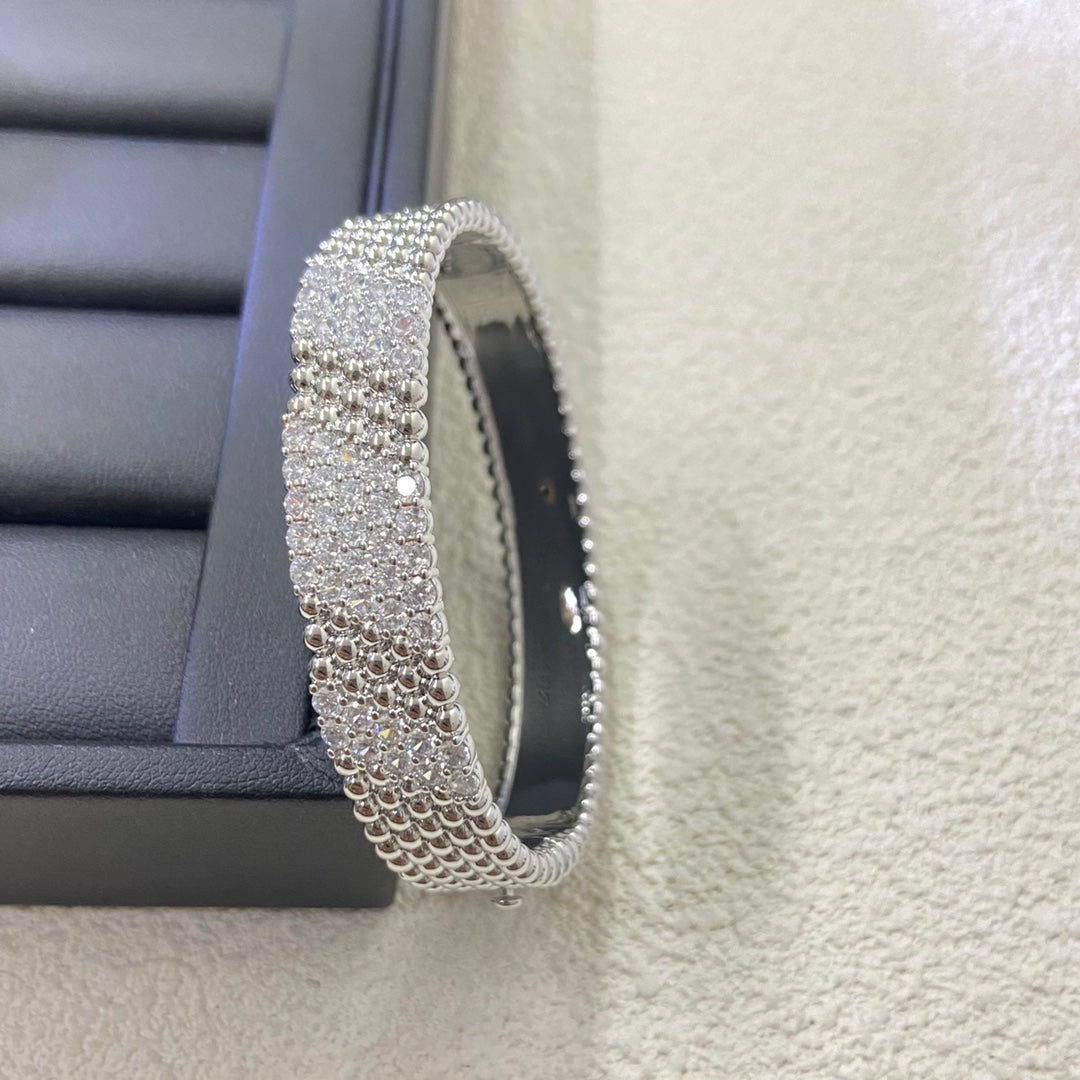 [Elite]  FIVE-ROW DIAMOND BRACELET