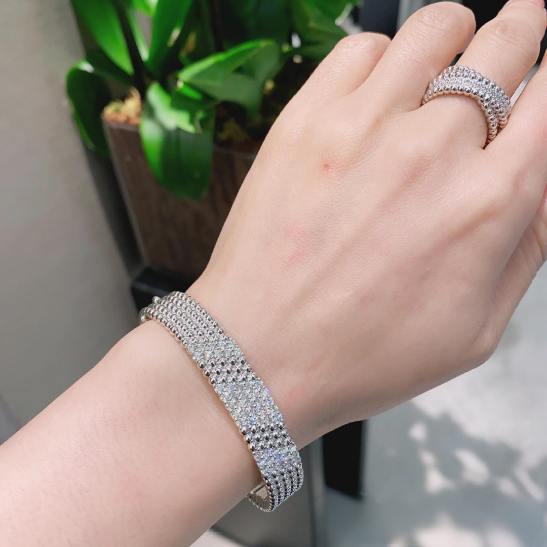 [Elite]  FIVE-ROW DIAMOND BRACELET