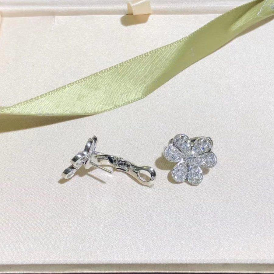 [Elite]FRIVOLE SILVER FLOWER DIAMOND EARRINGS