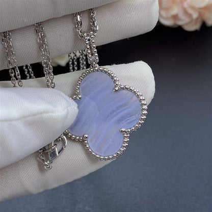 [Elite]CLOVER SILVER CHALCEDONY BIG CLOVER NECKLACE