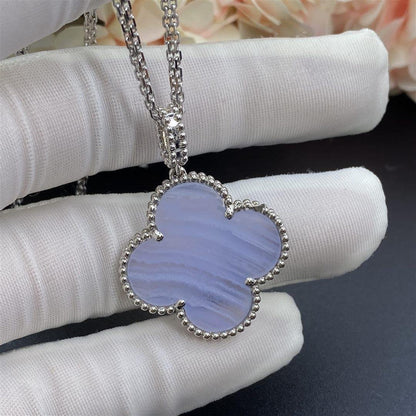 [Elite]CLOVER SILVER CHALCEDONY BIG CLOVER NECKLACE