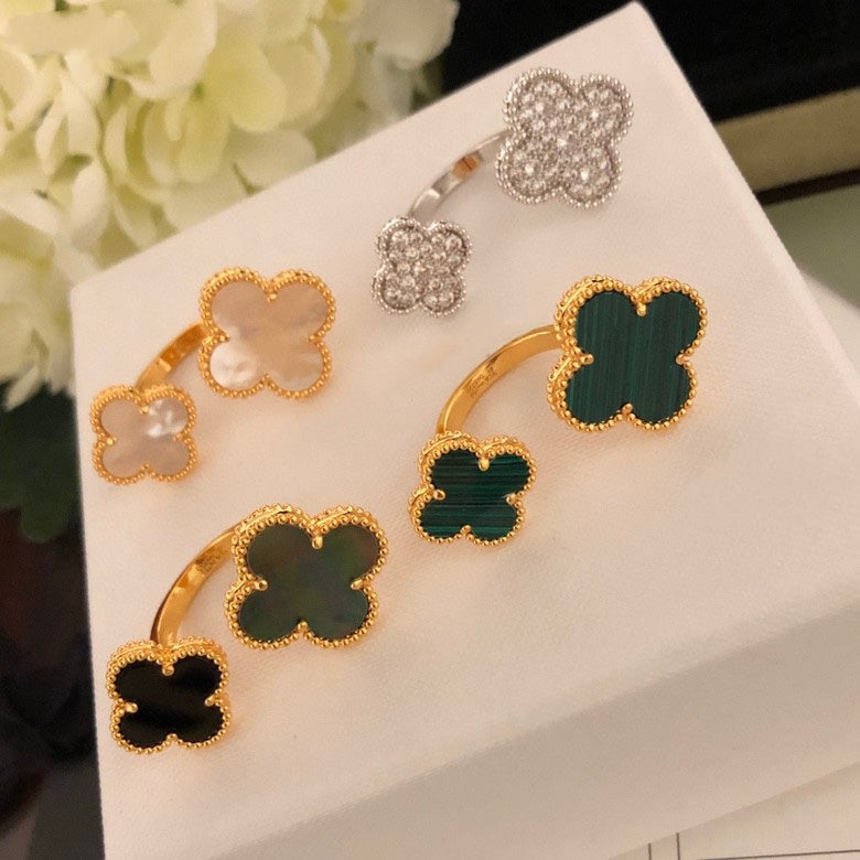 [Elite]CLOVER BETWEEN THE FINGER RING